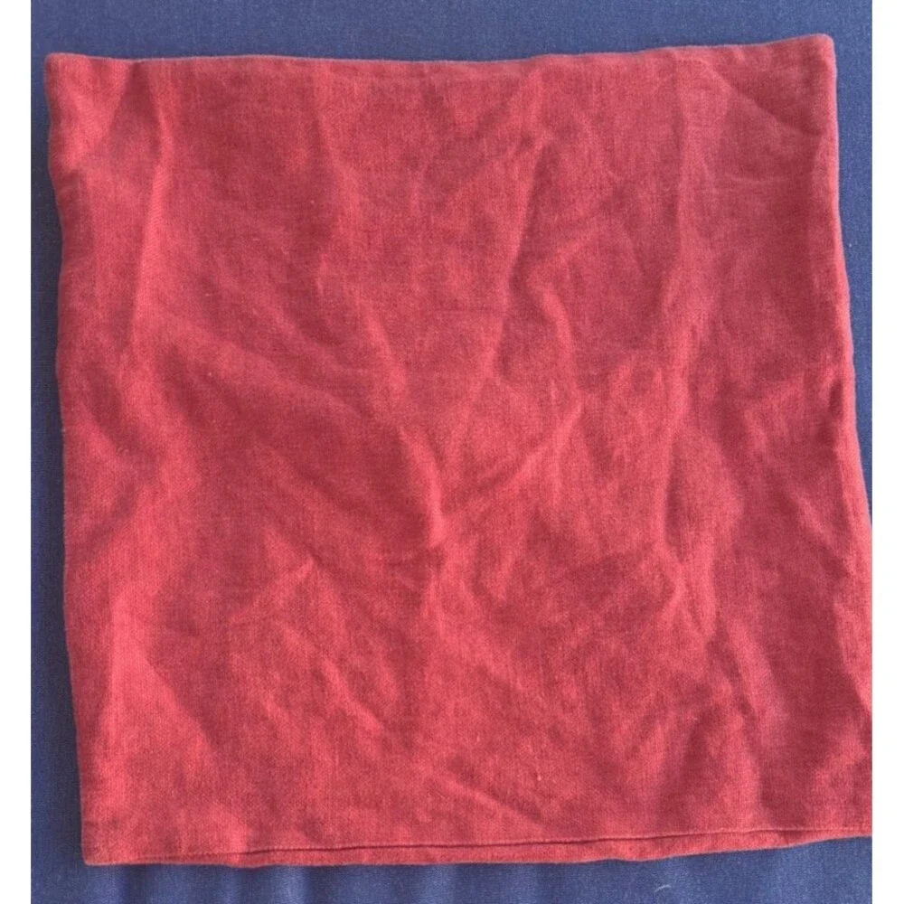 Pottery Barn Linen Pillow Cover Wood Button 18” X 18” Red 8539371